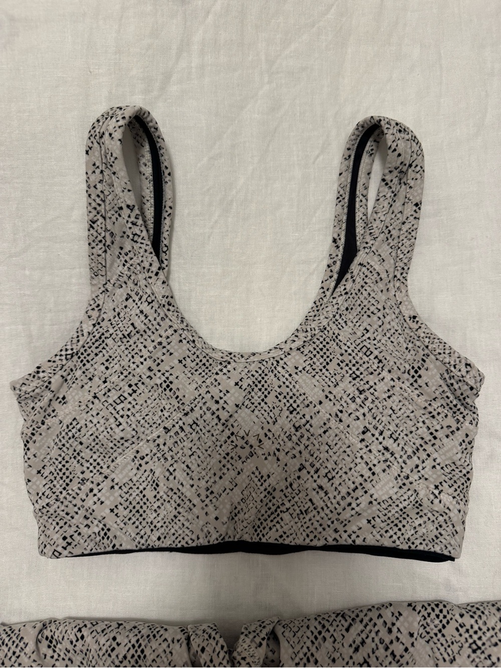 Varley Workout Set - XS/S - Picture 4 of 6